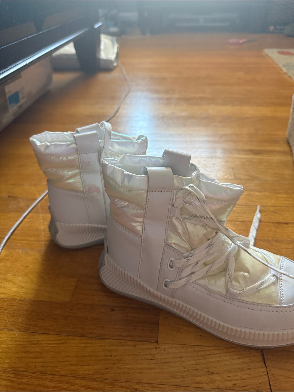 Womans Iridescent White High-Top Winter Sneakers